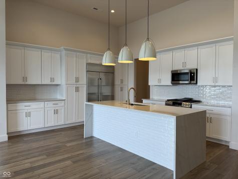 1155 S Rangeline Road Carmel IN 46032