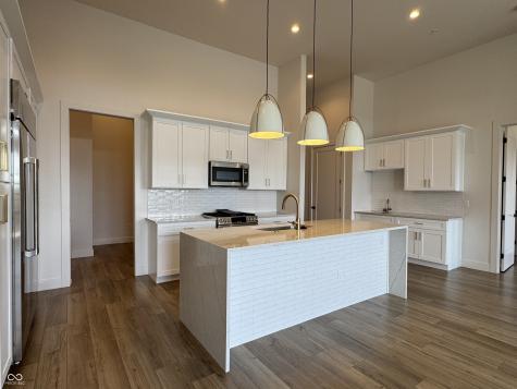 1155 S Rangeline Road Carmel IN 46032