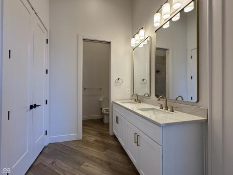 1155 S Rangeline Road Carmel IN 46032