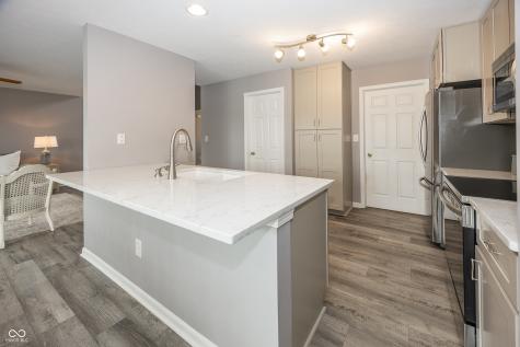 16908 Mapleton Place Westfield IN 46074