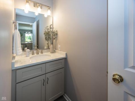 16908 Mapleton Place Westfield IN 46074