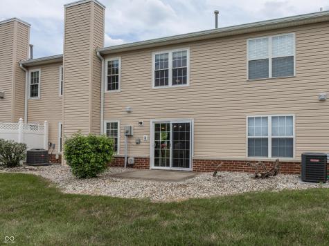 16908 Mapleton Place Westfield IN 46074