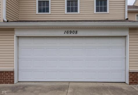 16908 Mapleton Place Westfield IN 46074