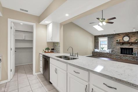 60 Dominion Drive Zionsville IN 46077