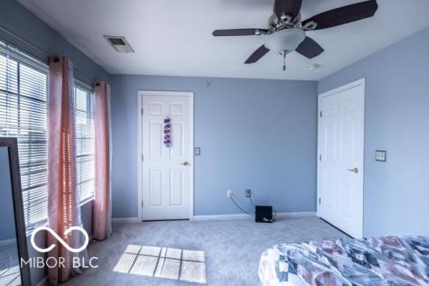 6239 Amber Creek Lane Indianapolis IN 46237