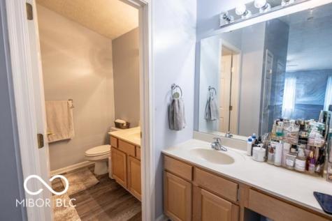 6239 Amber Creek Lane Indianapolis IN 46237