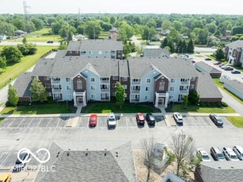 6239 Amber Creek Lane Indianapolis IN 46237