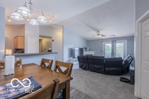 6239 Amber Creek Lane Indianapolis IN 46237