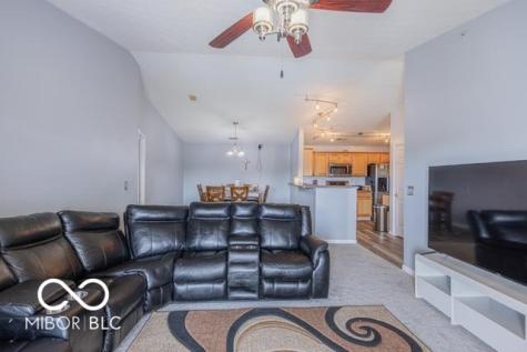 6239 Amber Creek Lane Indianapolis IN 46237