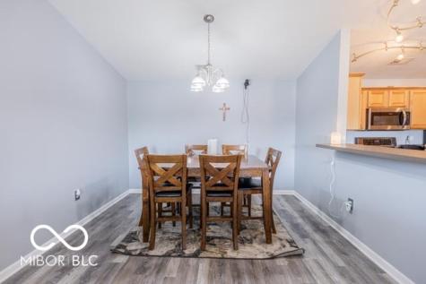 6239 Amber Creek Lane Indianapolis IN 46237