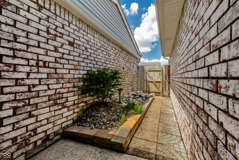 7645 Vintage Court Lawrence IN 46226