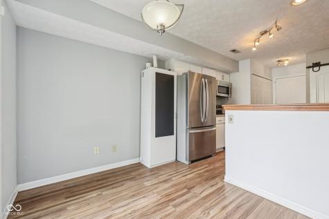 7415 Charrington Court Indianapolis IN 46254