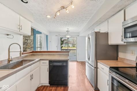 7415 Charrington Court Indianapolis IN 46254