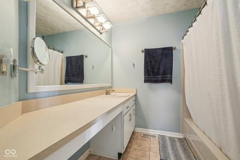 7415 Charrington Court Indianapolis IN 46254