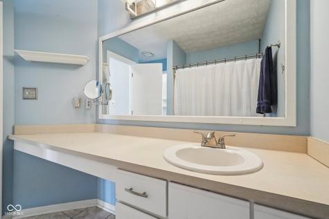 7415 Charrington Court Indianapolis IN 46254