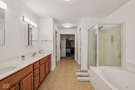 1195 Ganton Drive Avon IN 46123