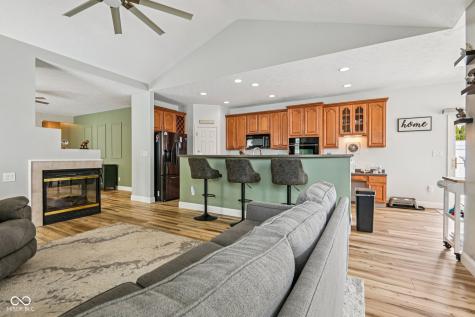 1195 Ganton Drive Avon IN 46123