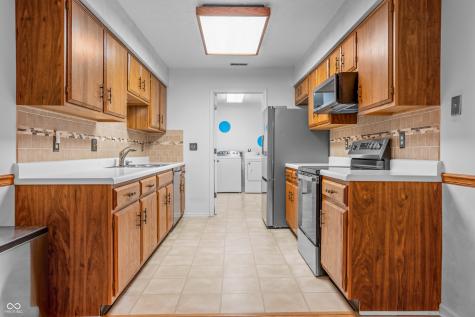7609 Farm View Circle E Indianapolis IN 46256