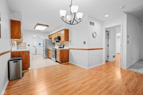 7609 Farm View Circle E Indianapolis IN 46256