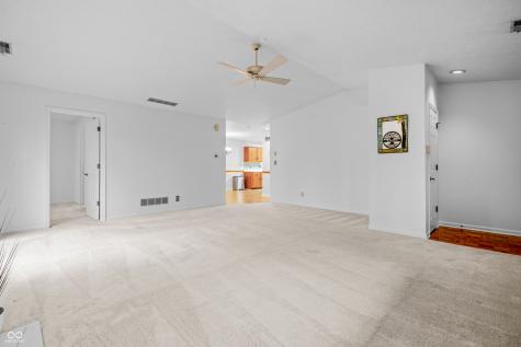 7609 Farm View Circle E Indianapolis IN 46256