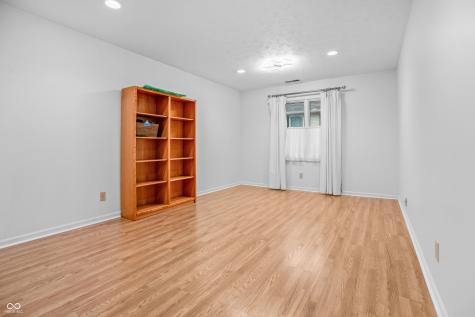 7609 Farm View Circle E Indianapolis IN 46256