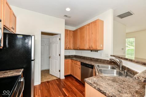 4012 Weston Pointe Drive Zionsville IN 46077