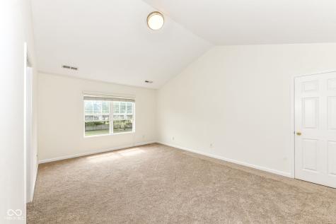 4012 Weston Pointe Drive Zionsville IN 46077