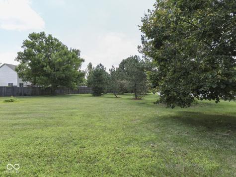 6407 Friendship Circle Indianapolis IN 46268