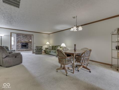 6407 Friendship Circle Indianapolis IN 46268
