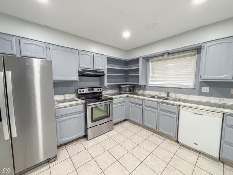 6437 Park Central Drive W Indianapolis IN 46260