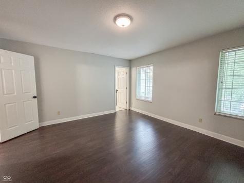 6437 Park Central Drive W Indianapolis IN 46260