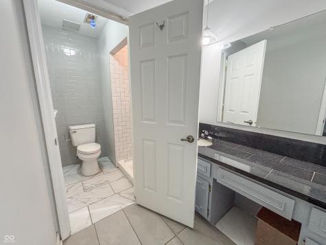 6437 Park Central Drive W Indianapolis IN 46260