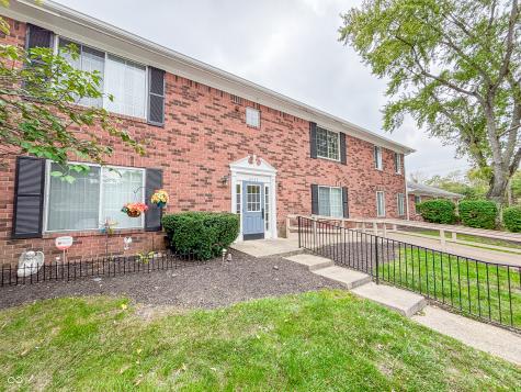 6437 Park Central Drive W Indianapolis IN 46260