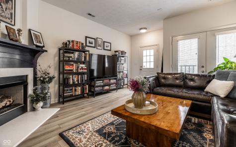 1134 Reserve Way Indianapolis IN 46220