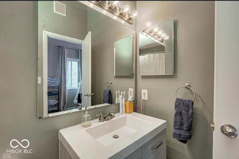 4391 Village Parkway Circle W Indianapolis IN 46254