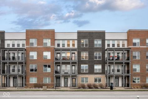 727 N Illinois Street Indianapolis IN 46204