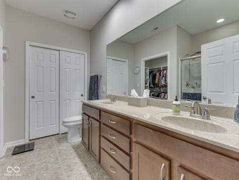 3407 Lukes Way Greenwood IN 46143