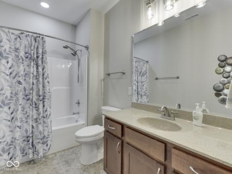 3407 Lukes Way Greenwood IN 46143