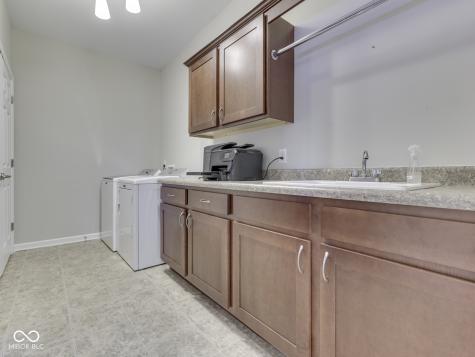 3407 Lukes Way Greenwood IN 46143