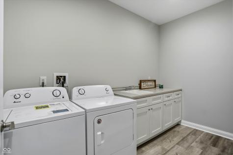 1124 Easy Street Greenwood IN 46142