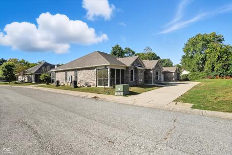 1124 Easy Street Greenwood IN 46142