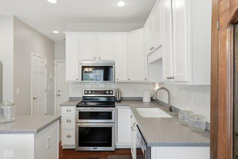 15552 Smithfield Drive Westfield IN 46074