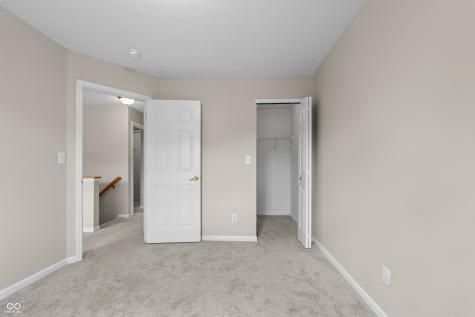 9406 Avon Strand Avon IN 46123