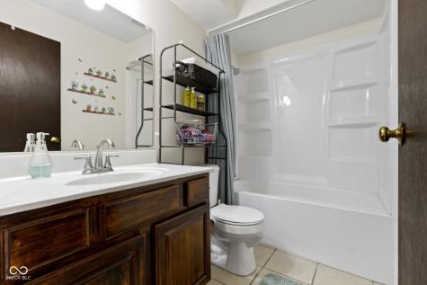7965 Benjamin Drive Lawrence IN 46226