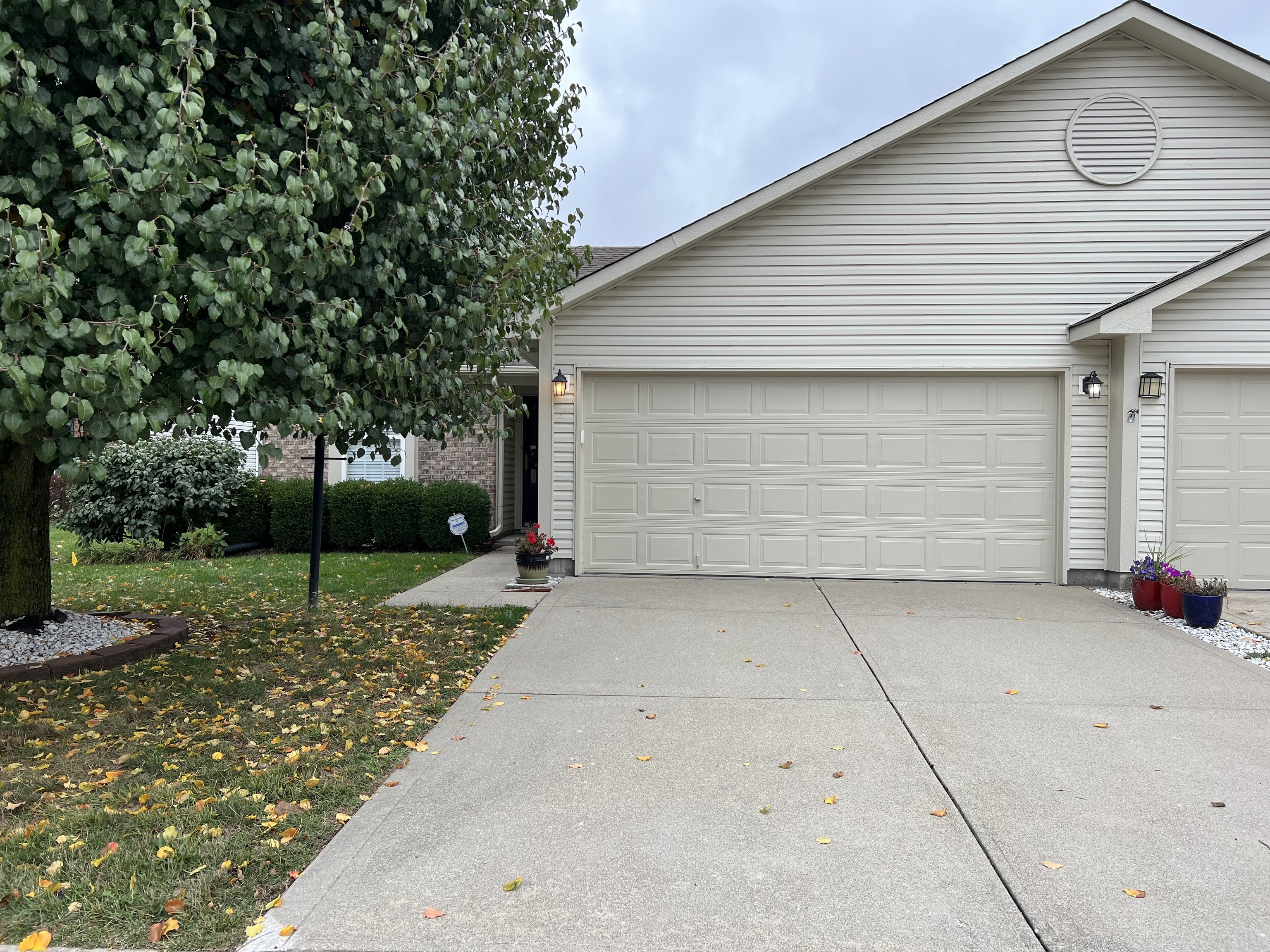 7206 Registry Drive Indianapolis IN 46217
