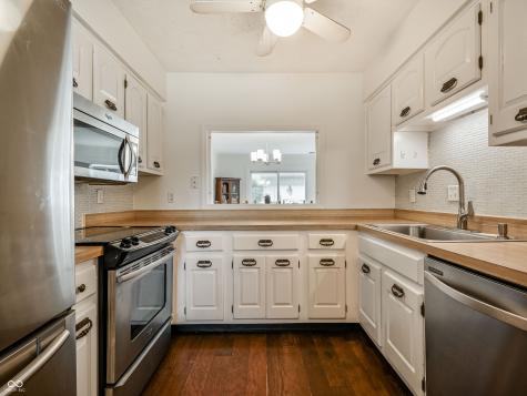 5250 Whisperwood Lane Indianapolis IN 46226