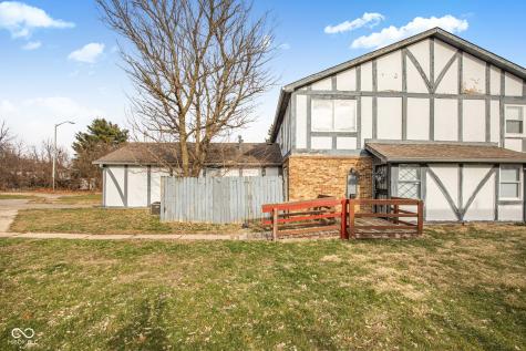 9887 Royce Drive Indianapolis IN 46235