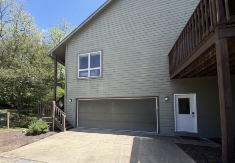 9545 S Harbour Pointe Drive Bloomington IN 47401