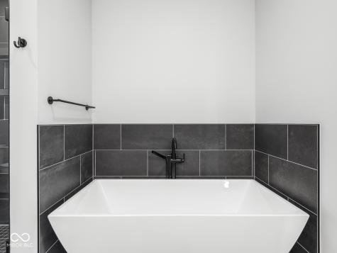 319 E 16th Street Indianapolis IN 46202