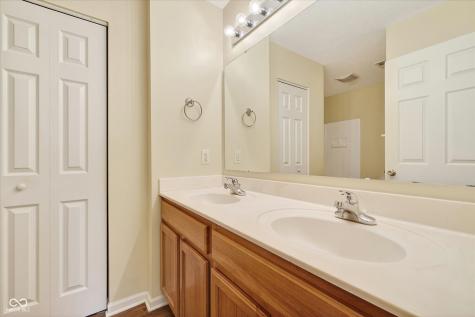 3074 Wildcat Lane Indianapolis IN 46203